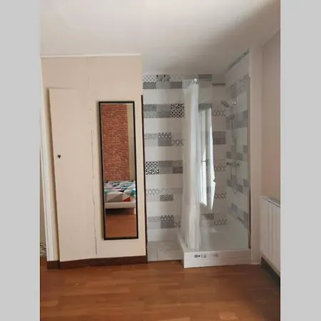 Agreable Duplex Avec Veranda Et Cour Interieure *
